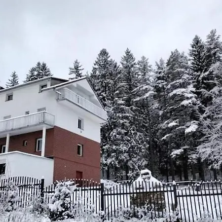 Gorskie Zacisze 7 * Borowice