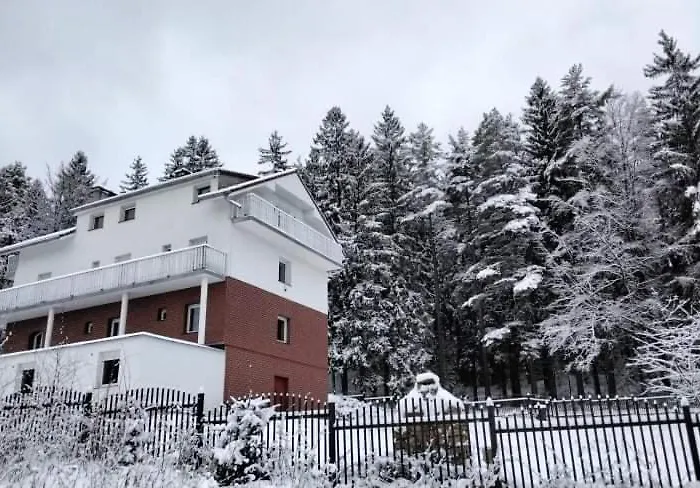 Gorskie Zacisze 7 * Borowice